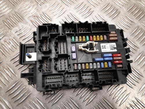 fuse-box-tesla-model-s-5yjs-2012-37562168 main image
