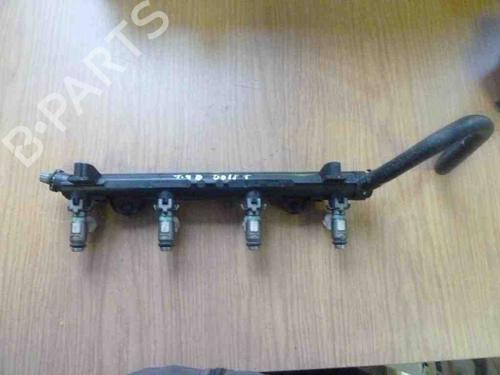 Used Injection rail VW GOLF PLUS V (5M1, 521) 1.4 16V (75 hp) 28928882