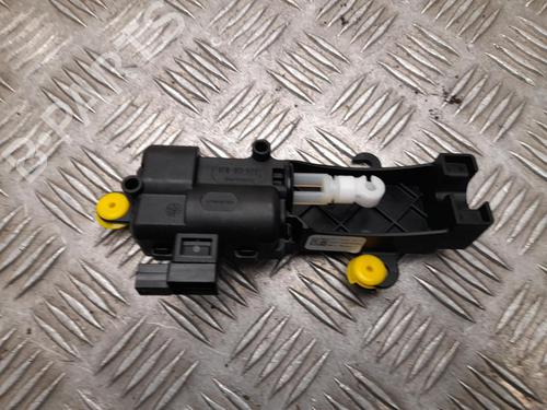 fuel-door-actuator-tesla-model-x-5yjx-2013-37563625 main image