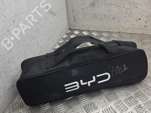 Used Jack Kit Jack Kit BYD SEAL EV AWD (530 hp) 40485236 40485236