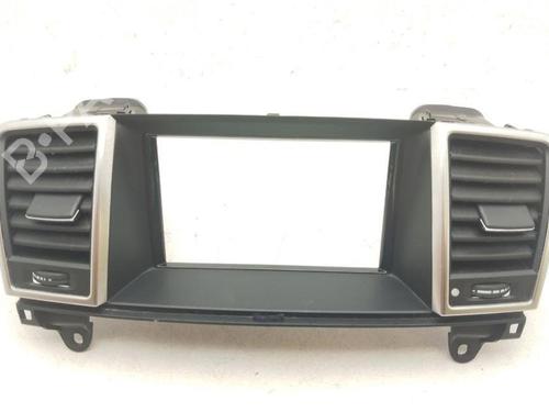 Used Air vent MERCEDES-BENZ M-CLASS (W166) ML 63 AMG 4-matic (166.074) (525 hp) 28932740
