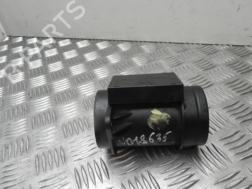 Used Mass air flow sensor OPEL OMEGA B Estate (V94) 2.5 TD (F35, M35, P35) (131 hp) 28944995