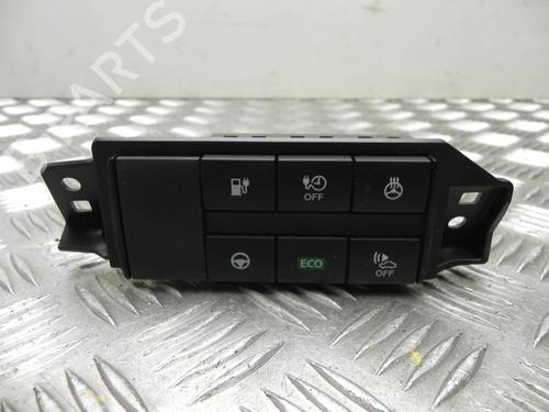 switch-nissan-leaf-ze1-2017-37541092 main image