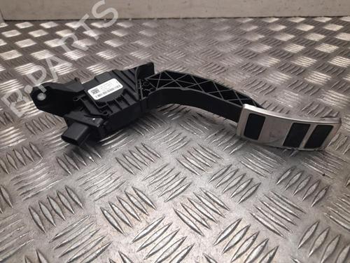 pedal-ford-usa-mustang-mach-e-cgw-2020-37568017 main image