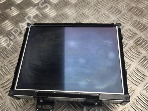 display-monitor-maserati-levante-suv-m161-2016-40242081 main image