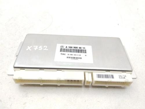 Used Electronic module Electronic module MERCEDES-BENZ M-CLASS (W166) ML 63 AMG 4-matic (166.074) (525 hp) 28937571 28937571