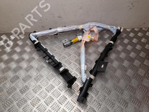 other-toyota-auris-estate-_e18_-2013-2014-2015-2016-2017-2018-37552950 main image