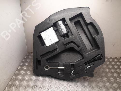Jack Kit Jack Kit MASERATI GHIBLI III (M157) 3.0 D (250 hp) 37568953 37568953