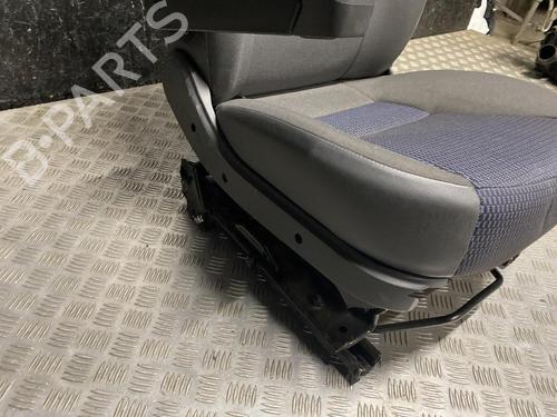 Left front seat CITROËN JUMPER II Van 2.2 HDi 110 | BP37574902C15 - Image 3