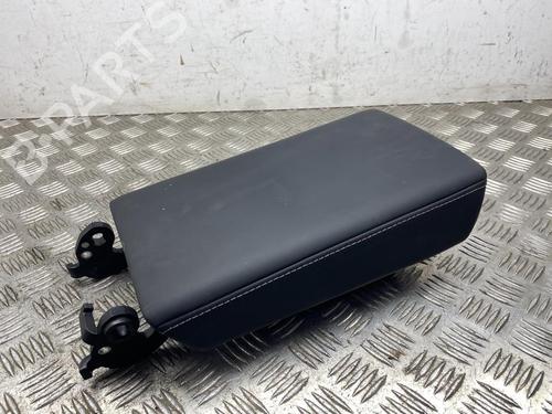 Armlæn Armlæn TESLA MODEL Y (5YJY) Long Range All-wheel Drive (514 hp) 37568370 37568370