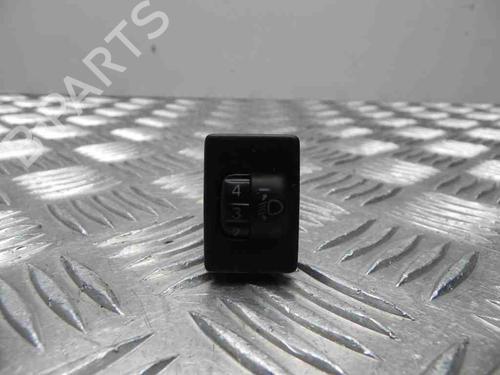 Used Switch TOYOTA YARIS (_P9_) 1.4 D-4D (NLP90_, NLP90R) (90 hp) 28921325