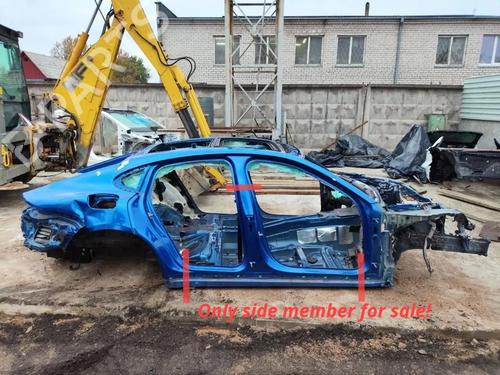 Used Right sideskirt Right sideskirt 36864044 36864044