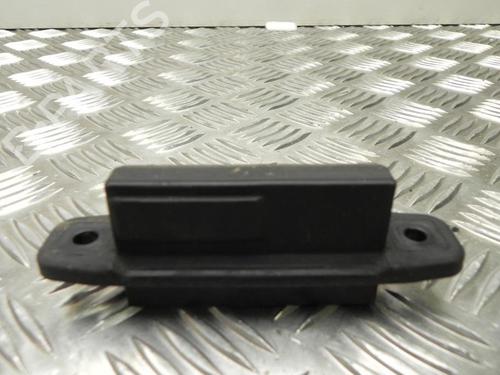 Used Switch TOYOTA YARIS (_P13_) 1.0 (KSP130_, KSP130) (69 hp) 28945244