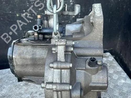 Used Gearbox Gearbox VW POLO VI (AW1, BZ1, AE1) 1.0 (75 hp) 28919944 28919944
