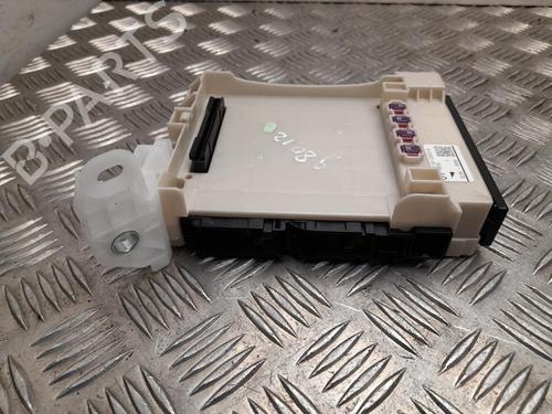 Used Fuse box Fuse box 37555483 37555483