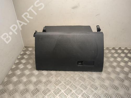 handskerum-mercedes-benz-a-class-w177-2018-37570346 main image