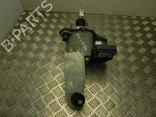 brake-master-cylinder-tesla-model-3-5yj3-2017-37543757 main image