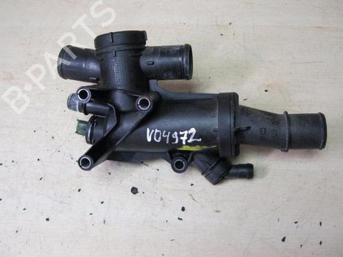 Used Thermostat housing FORD KUGA I 2.0 TDCi (140 hp) 28942494