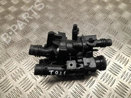 Used Thermostat housing Thermostat housing FIAT 600e / 600 (365_, 364_) Electric (156 hp) 35811009 35811009