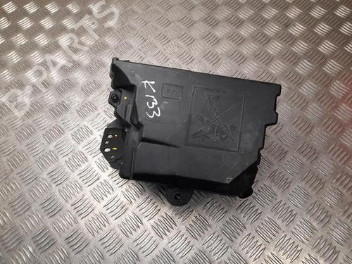 Used Fuse box Fuse box 37564692 37564692