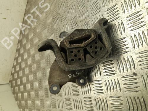 Used Engine mount Engine mount 37572197 37572197