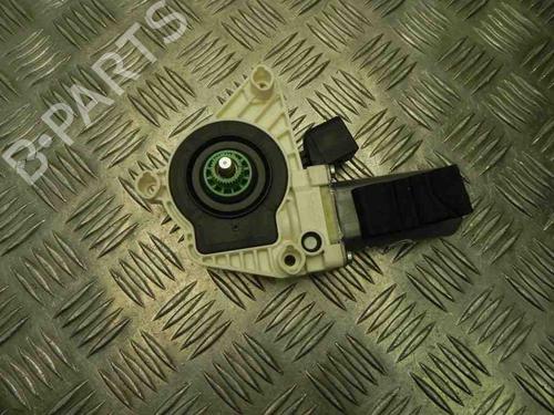 Used Left rear window motor MERCEDES-BENZ CLA Coupe (C117) CLA 250 4-matic (117.346) (211 hp) 28948083