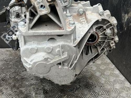 gearbox-kia-ceed-sportswagon-cd-2018-37558197 main image