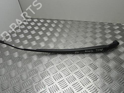 Used Rear windshield wiper arm TOYOTA RAV 4 III (_A3_) 2.2 D 4WD (ALA30_, ALA30R) (177 hp) 28924919