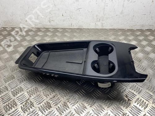 Koppholder/Gjenstandsholder Koppholder/Gjenstandsholder FORD USA MUSTANG MACH-E (CGW) EV (351 hp) 37568363 37568363