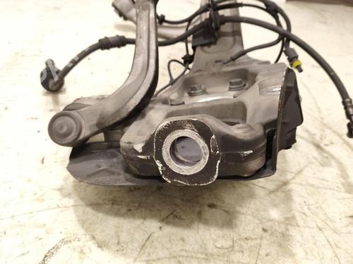 Left front steering knuckle MASERATI LEVANTE SUV (M161) 3.0 D Q4 | BP28924244M25 