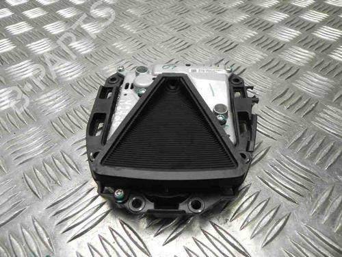 Kamera TESLA MODEL S (5YJS) 85 (367 hp) 28922849