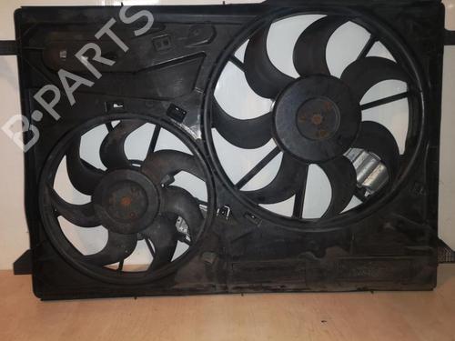 Used Radiator fan VOLVO V70 III (135) D5 (185 hp) 28917322