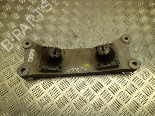 support-alfa-romeo-giulia-952_-2015-37554859 main image