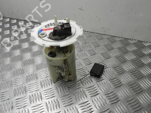 Used Fuel pump CHEVROLET NUBIRA Estate 1.6 (109 hp) 28908821