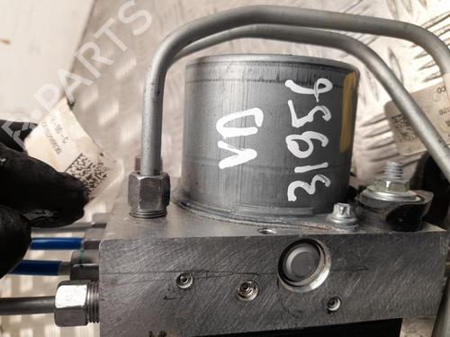 ABS pump TESLA MODEL Y (5YJY) Long Range All-wheel Drive | BP37553242M43  - Image 5
