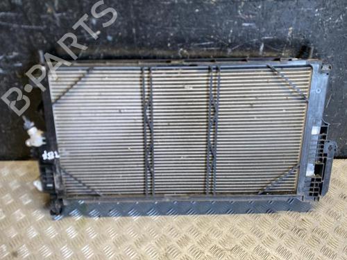 Used Water radiator VOLVO XC90 II (256) D5 AWD (224 hp) 28921059
