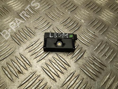 interior-roof-light-tesla-model-y-5yjy-2019-37553667 main image