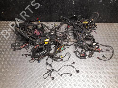 Used Wiring harness Wiring harness 37572163 37572163