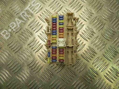 Zekeringkast NISSAN QASHQAI II (J11, J11_) 1.2 DIG-T (115 hp) 28937198