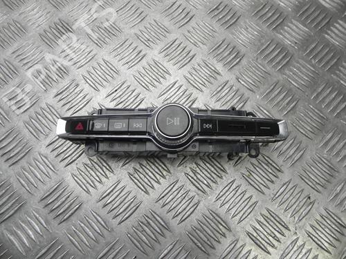 climate-control-volvo-xc60-ii-246-2017-37546892 main image