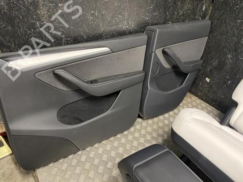 Seats set TESLA MODEL Y (5YJY) Long Range All-wheel Drive | BP37612382C78 - Image 9
