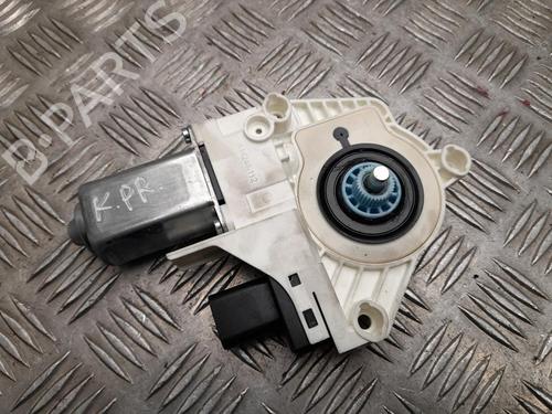electronic-module-tesla-model-y-5yjy-2019-37566417 main image