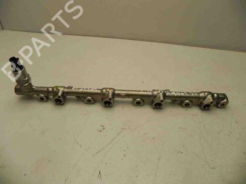 Used Injection rail LEXUS IS III (_E3_) 300h (AVE30_, AVE30R) (223 hp) 28936761