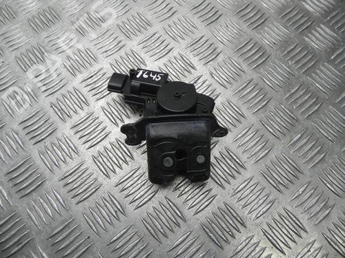 tailgate-lock-toyota-c-hr-_x1_-2016-37546558 main image