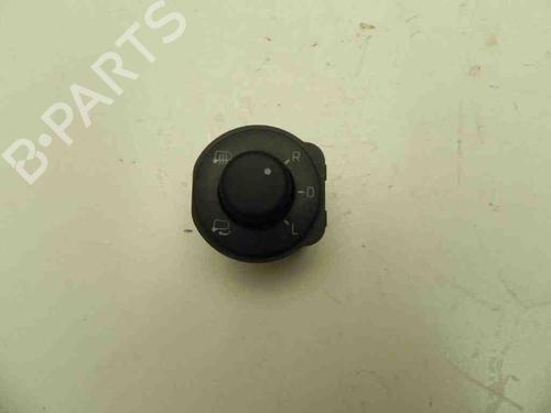 Used Switch SKODA YETI (5L) 1.2 TSI (105 hp) 28930485