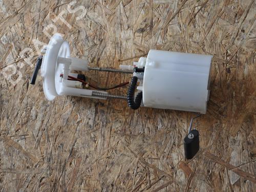 Used Fuel pump AUDI Q3 (8UB, 8UG) 2.0 TFSI quattro (180 hp) 28924935