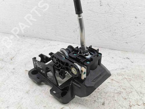 Used Gear lever OPEL CORSA F (P2JO) 1.2 (68) (101 hp) 28910068