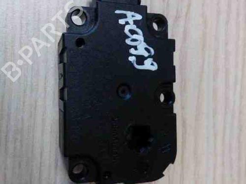 Elektronisk modul MERCEDES-BENZ CLA Coupe (C117) CLA 180 (117.342) (122 hp) 28948646