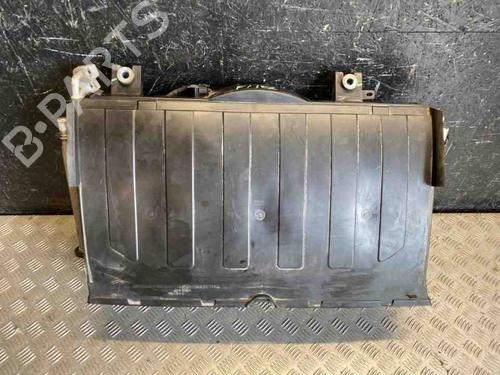 Used Radiator fan TESLA MODEL X (5YJX) P90D AWD (772 hp) 28946834
