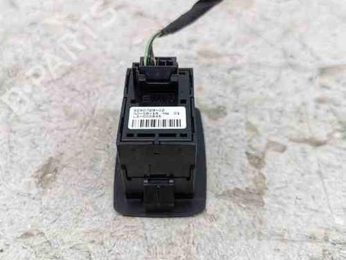 Switch BMW 2 Gran Tourer (F46) 220 i | BP28909909I30 